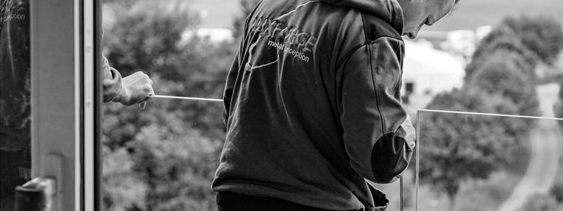 Einen Monteur (m/w/d) - Karriere